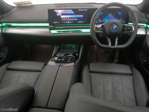 BMW i5 eDrive40 M Sport Touring - Image 4