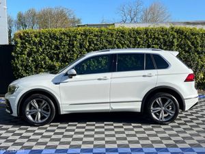Volkswagen Tiguan R-LINE 4MOTION 2.0 TDI // HEATED - Image 3