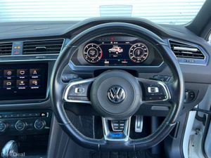Volkswagen Tiguan R-LINE 4MOTION 2.0 TDI // SERVIC - Image 4