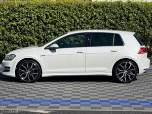 Volkswagen Golf R-LINE PACK 1.2 TSI // NEW 19" DIA - Image 3