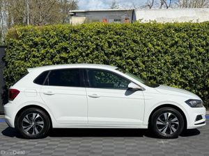 Volkswagen Polo COMFORTLINE 1.0 TSI // APPLE CARPL - Image 2