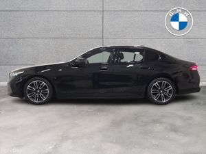 BMW 5-Series 530e M Sport Saloon - Image 4