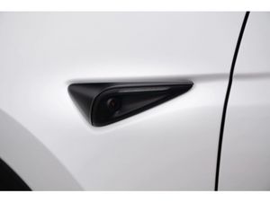 Tesla Model 3 Long Range All Wheel Drive - Image 4