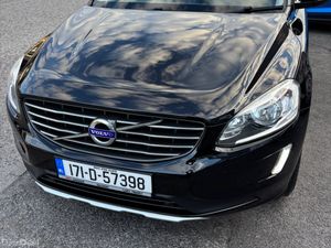 2017 Volvo XC60 SE D4 (190 hp)FWD - Image 4