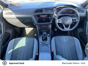 Volkswagen Tiguan 2.0TDI 150BHP R-LINE WITH REAR V - Image 3