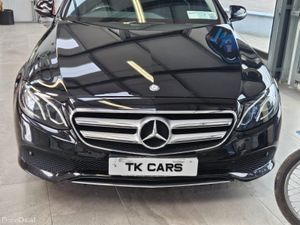 17 MERCEDES BENZ E-CLASS 220 - Image 4