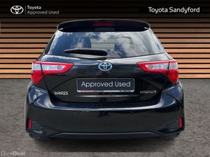 Toyota Yaris HYBRID DESIGN AUTOMATIC // REAR CAMER - Image 4