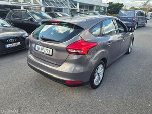 Ford Focus Style 1.6 TDCI 95PS 5DR 4DR - Image 3