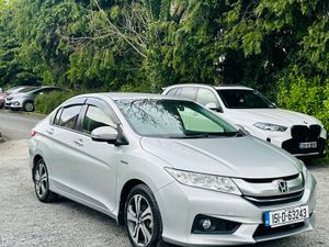 HONDA GRACE/CIVIC 2015  44000 KM ONLY - Image 3