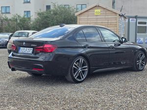 BMW 3-Series 2018 - Image 4