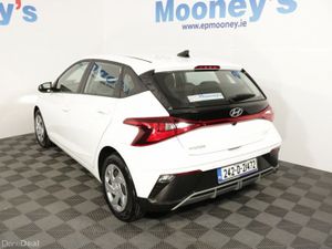 Hyundai i20 CLASSIC 1.0 L PETROL HATCHBACK - Image 4