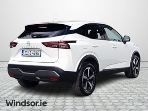 Nissan Qashqai 1.3 PET MILD HYBRID SV PREMIUM CVT* - Image 3