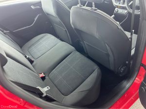 Ford Fiesta 1.1 70PS 5M 4DR ZETEC - Image 3