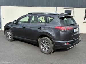 181 Toyota RAV4 Hybrid Luna Sport Auto - Image 3