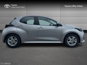 Toyota Yaris 1.5 HYBRID LUNA 4DR AUTO - Image 3
