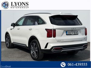 Kia Sorento 1.6 PHEV K3 4X4 7 seats - Image 2