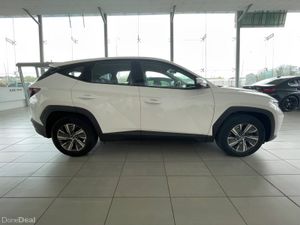 Hyundai Tucson Comfort Plus, Diesel, up to 56mpg. - Image 3