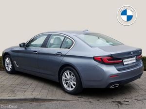 BMW 5-Series 520d SE - Image 2
