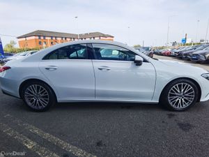 MERCEDES-BENZ CLA 180 D COUPE AUTOMATIC - Image 4