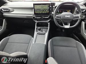 Dacia Bigster AUTO ** STUNNING SPEC ** JOURNEY HEV - Image 2