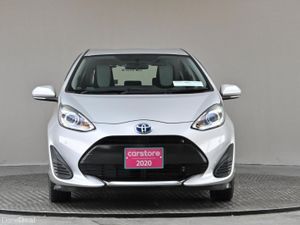 Toyota Aqua 1.5 VVT-i HYBRID **BI-TONE INT**REVERS - Image 3