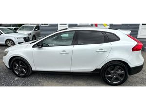 Volvo V40 D4 2.0L DIESEL AUTOMATIC(2293) - Image 4