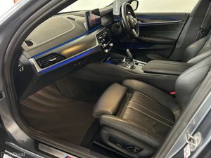 BMW 5-Series D G30 M SPORT MHEV 4DR A - Image 4