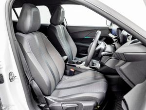 Peugeot 2008 Allure 1.2 Petrol 100HP - Image 3