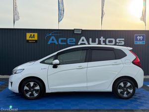Honda Fit 1.5 PETROL HYBRID - AUTO - 12M WARRANTY - Image 4