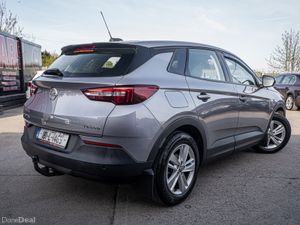 2018 Grandland X 1.6d/FSH/High spec/1yr warranty - Image 2