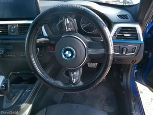 2017 BMW 320D Touring M-Sport - Image 4