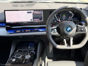 BMW 5-Series 530e M Sport Saloon - Image 4