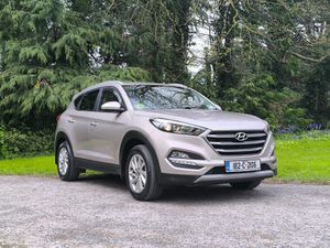 2018 Hyundai Tucson Executive 1.7 Crdi ONE OWNER! - Image 2