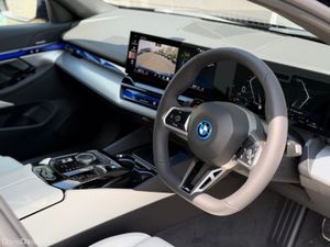BMW 5-Series 530e M Sport Individual Colour - Image 4