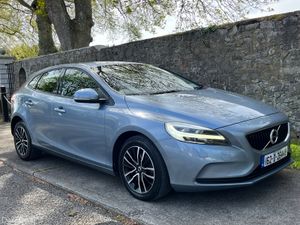 Volvo V40 2.0 D2 MOMENTUM - Image 2