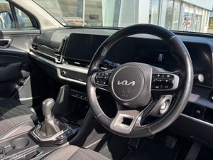 Kia Sportage Manual 5DR - Image 2