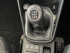 Ford Fiesta Zetec 1.1 Petrol - Image 4