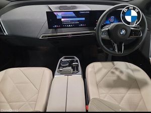 BMW iX xDrive40 M Sport - Image 4