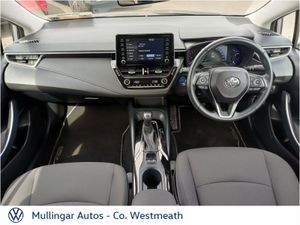 Toyota Corolla 1.8 Hybrid Luna Saloon - Image 3