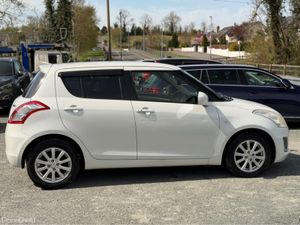 Suzuki Swift 1.2 XG CVT PETROL AUTOMATIC // SNOW W - Image 4