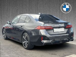 BMW i5 eDrive40 M Sport Pro Saloon - Image 3