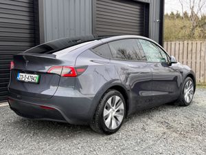 231 Tesla Model Y RWD - Image 3