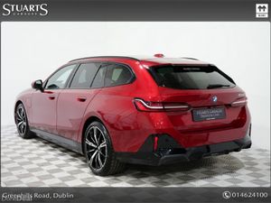 BMW 5-Series PANORAMIC SUNROOF, COMFORT PACK, TECH - Image 2