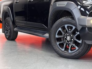 Toyota Hilux INVINCIBLE X 4WD D-4D #13 - Image 2