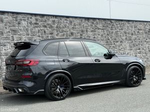 2022 BMW X5 M Sport X-Drive M Performance 45E FSH - Image 3