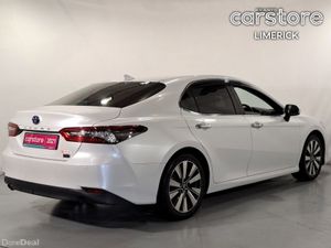 Toyota Camry 2.5 PETROL HYBRID AUTO - Image 3