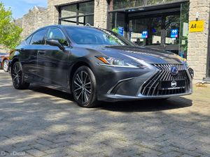2022 LEXUS ES 300H DYNAMIC HYBRID. - Image 3