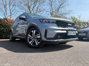 22 SORENTO PHEV | K4 BIG SPEC | FINANCE - Image 4