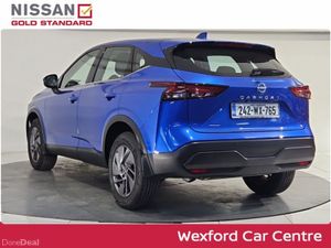 Nissan Qashqai 1.3 SV STOCK CLEARANCE - Image 4