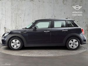 Mini Cooper 5-Door Cooper Classic - Image 3